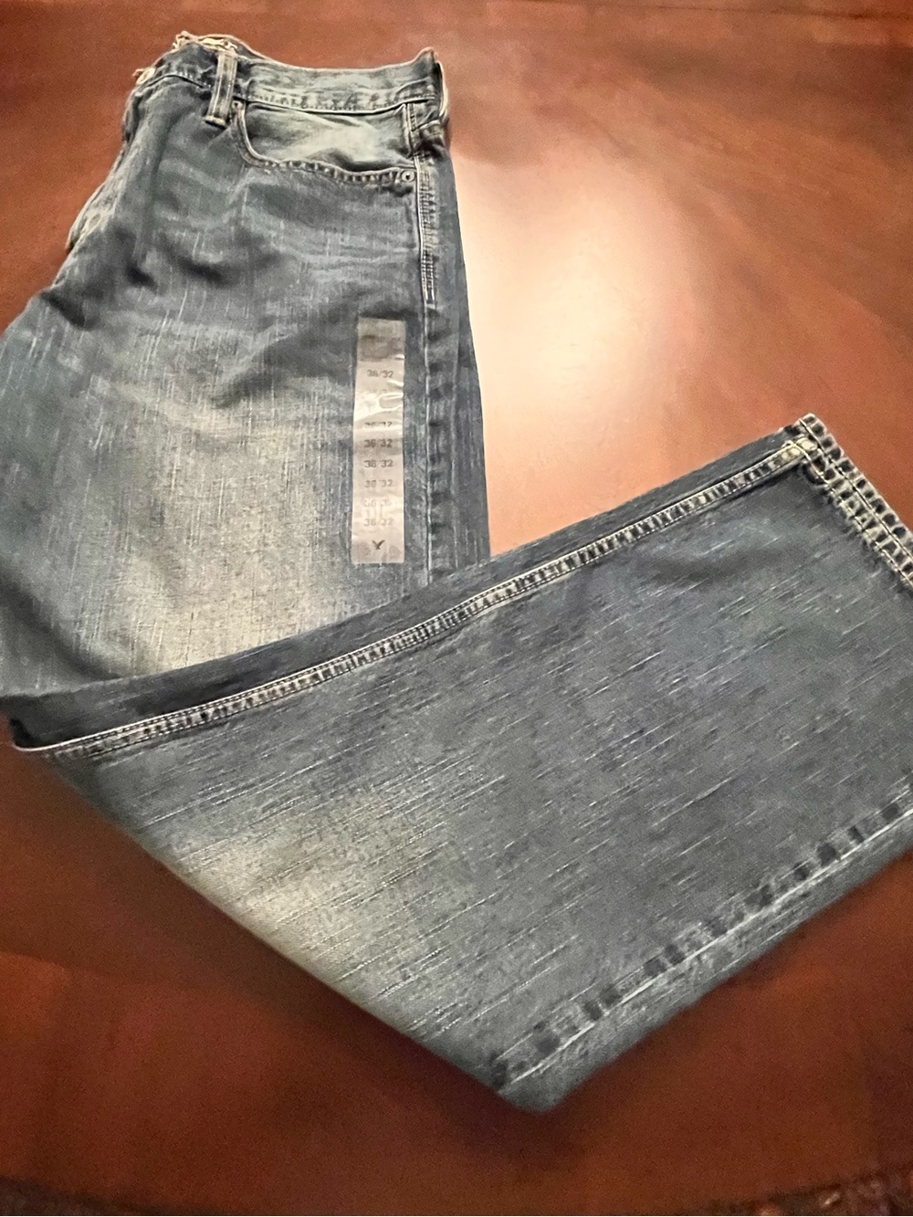 American Eagle Outfitters Blue Relaxed-Straight Fit Jeans NWT